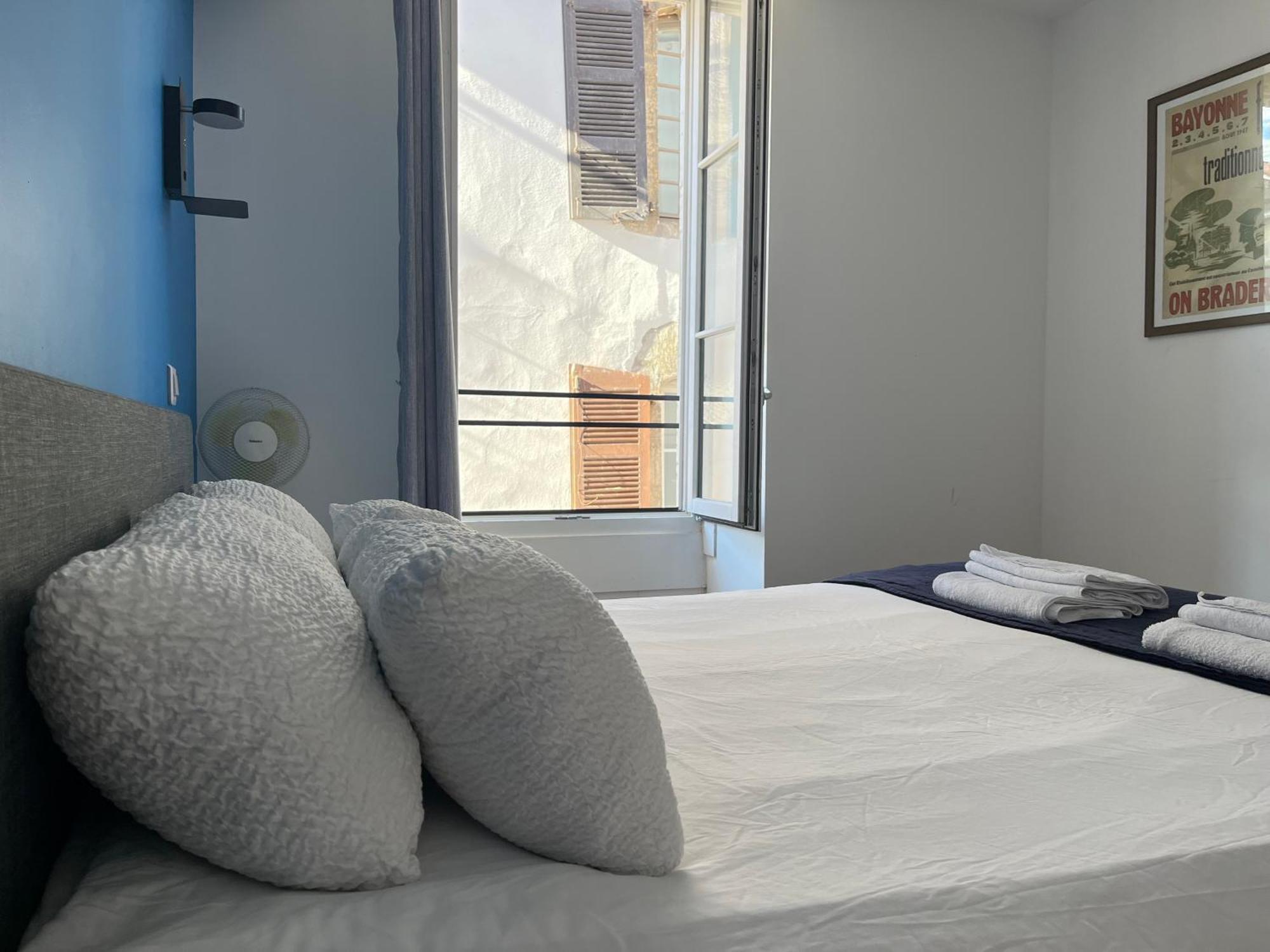 Hostel20 بايون المظهر الخارجي الصورة